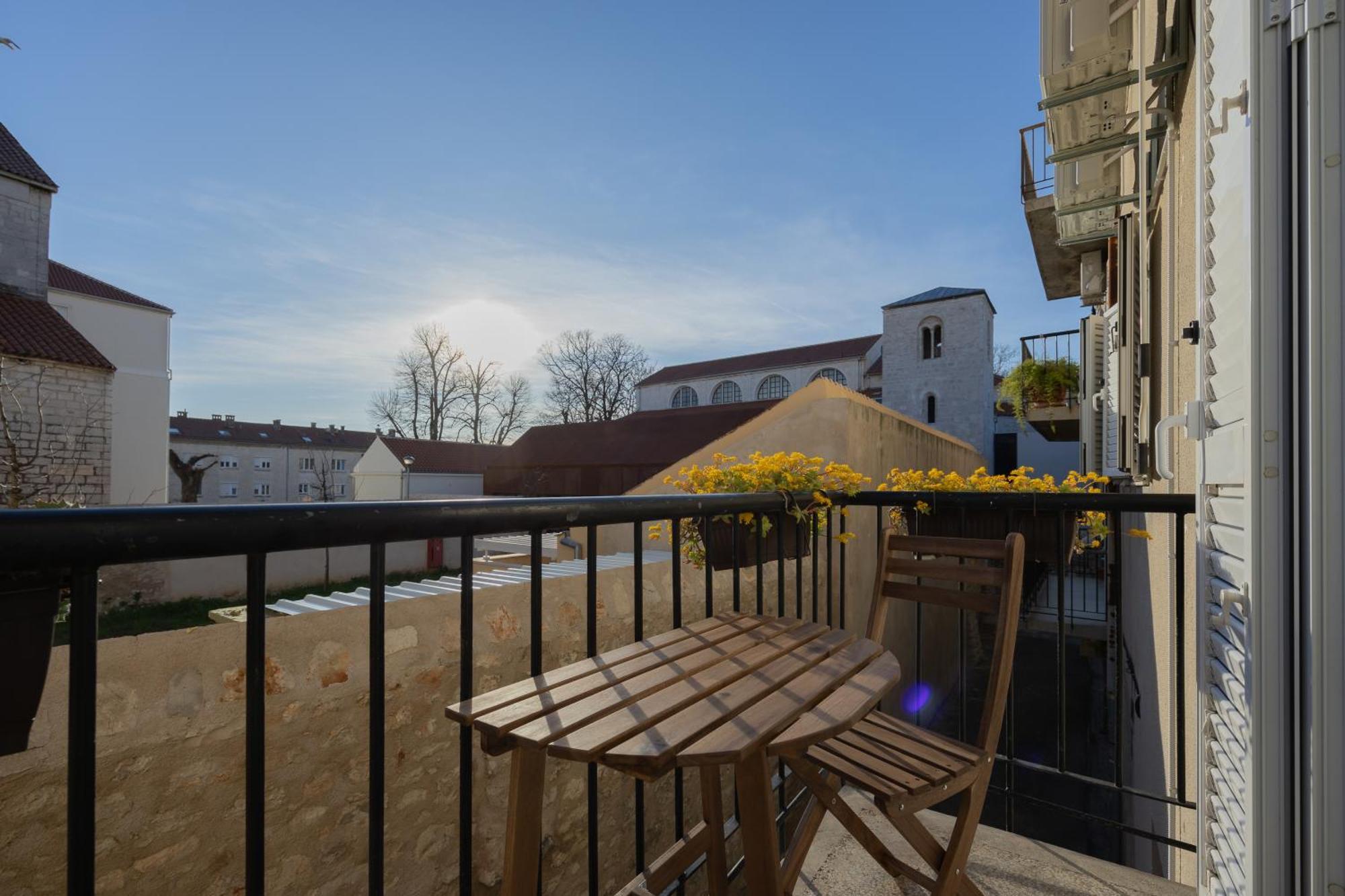 Apartment Center