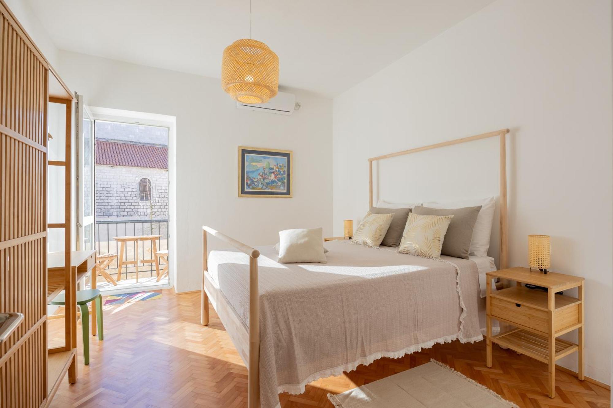 Apartment Center